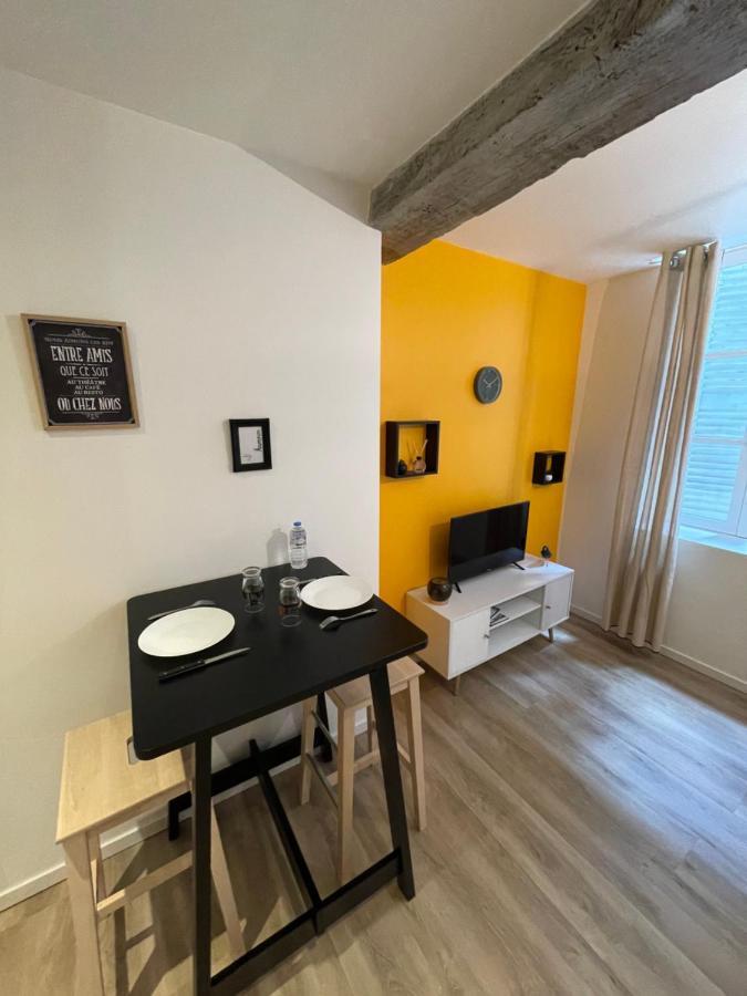 Beau studio centre ville Moulins  Extérieur photo